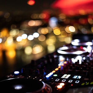 2014年DJ法国新歌摇滚电音最嗨电音吧DJ原创包房钦州DJ宝哥 [包房串烧]
